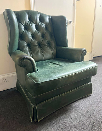 Chesterfield green tufted - green,